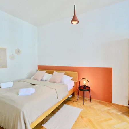 Beautiful Flat Next To Karlskirche Wien Eksteriør bilde