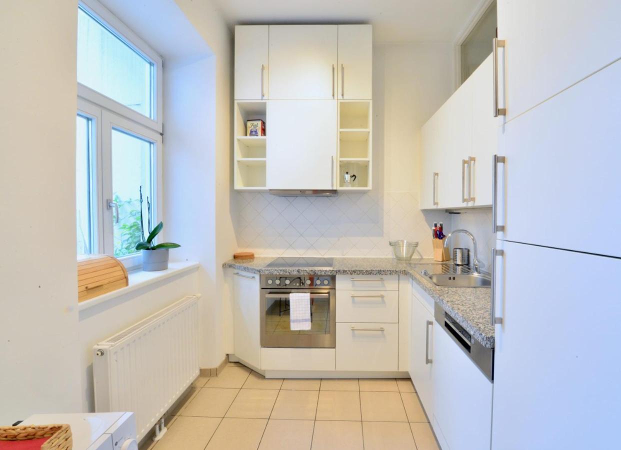 Beautiful Flat Next To Karlskirche Wien Eksteriør bilde