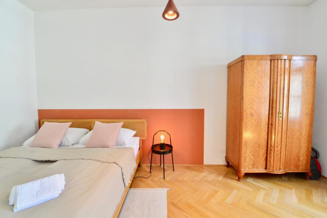 Beautiful Flat Next To Karlskirche Wien Eksteriør bilde