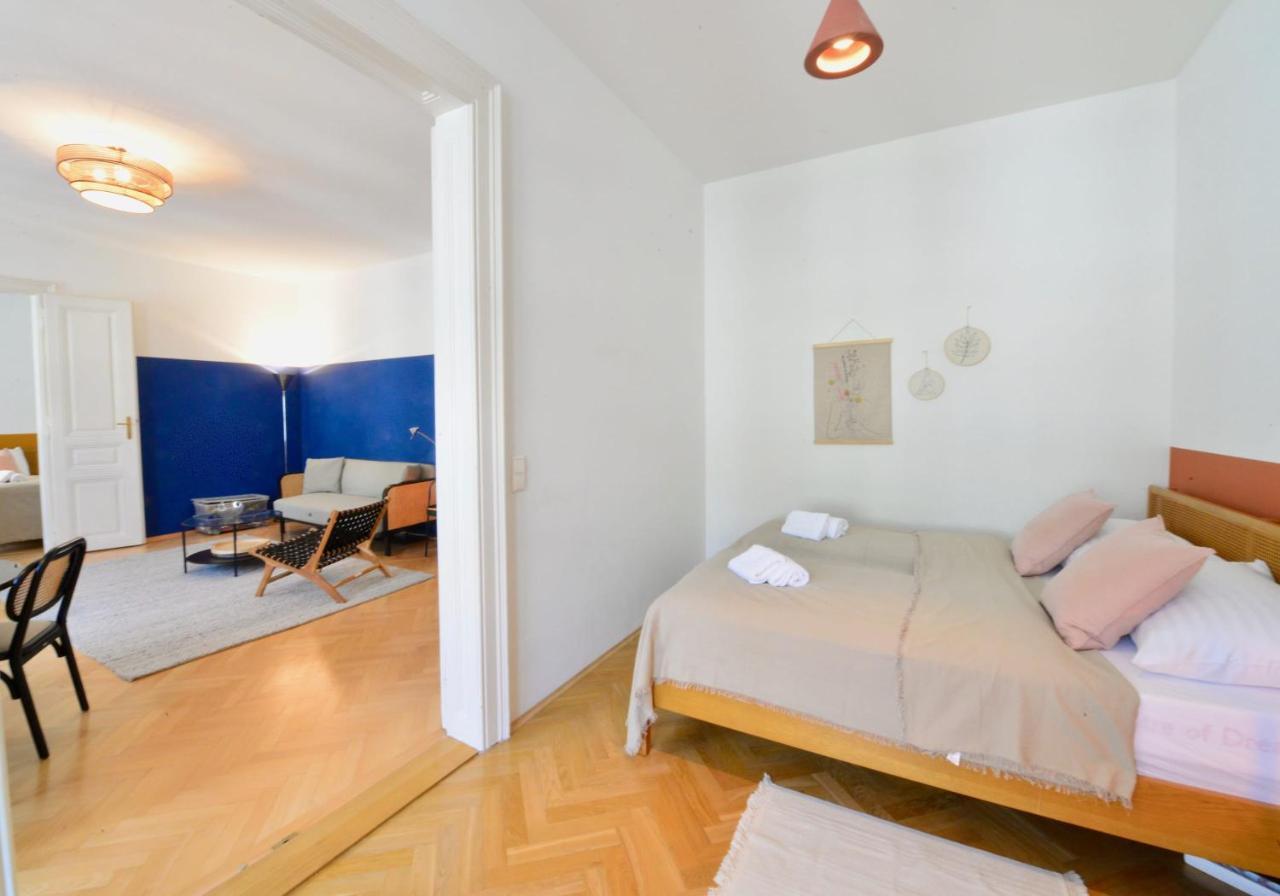 Beautiful Flat Next To Karlskirche Wien Eksteriør bilde