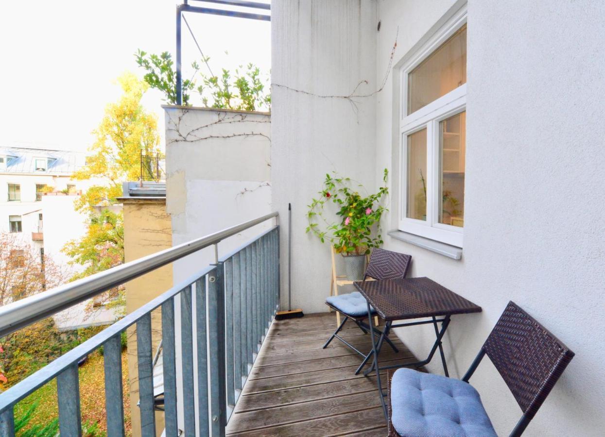 Beautiful Flat Next To Karlskirche Wien Eksteriør bilde