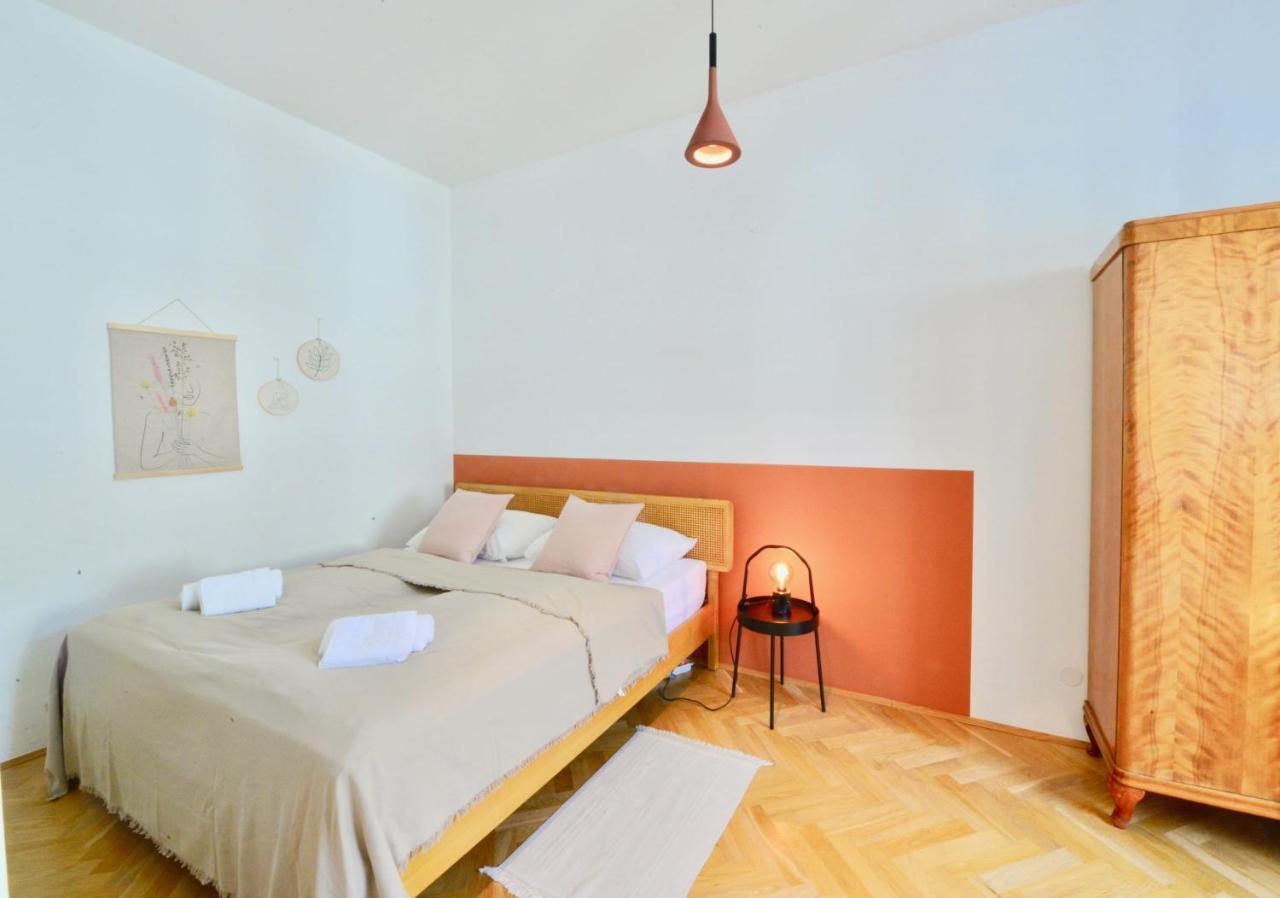 Beautiful Flat Next To Karlskirche Wien Eksteriør bilde