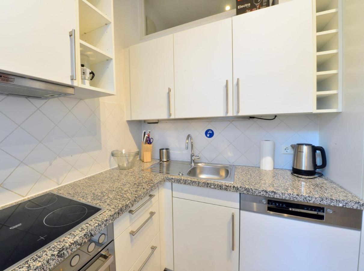 Beautiful Flat Next To Karlskirche Wien Eksteriør bilde