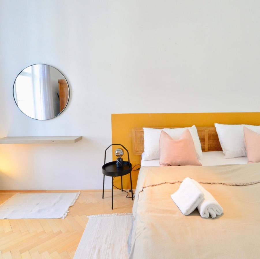 Beautiful Flat Next To Karlskirche Wien Eksteriør bilde