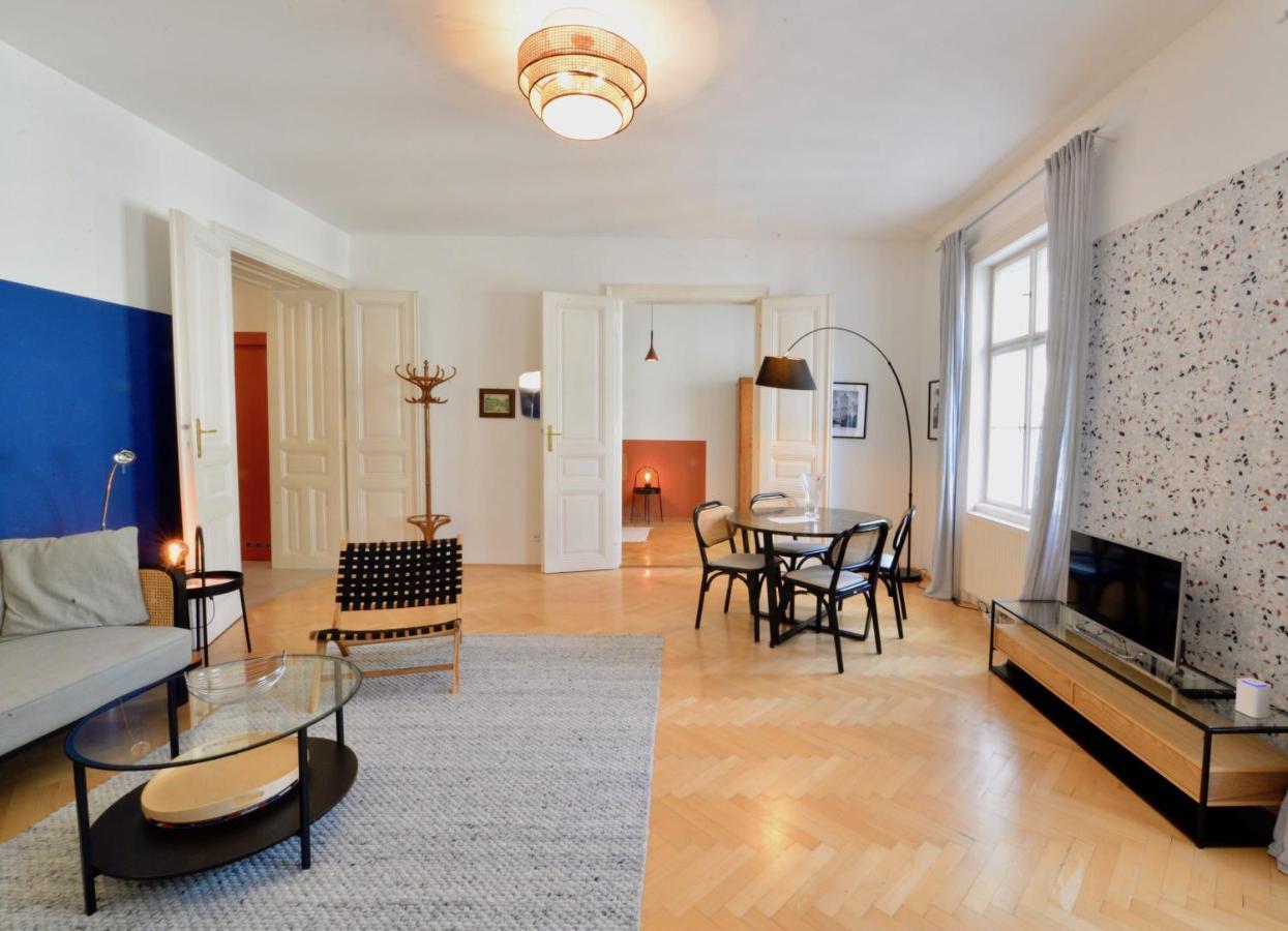 Beautiful Flat Next To Karlskirche Wien Eksteriør bilde
